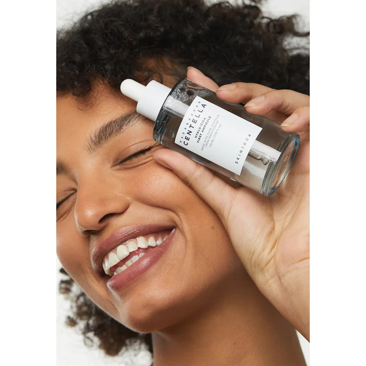 آمپول آبرسان هیالو سیکا فرست ماداگاسکار سنتلا Hyalu-Cica First Madagascar Centella برند Skin 1004 اسکین 1004 حجم 100 میل