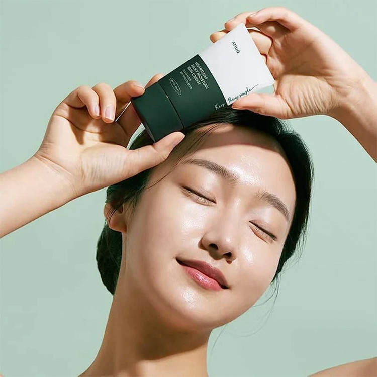 کرم ضد آفتاب مرطوب کننده و تسکین دهنده ++++SPF50 PA آنوا Anua حجم ۵۰ میل