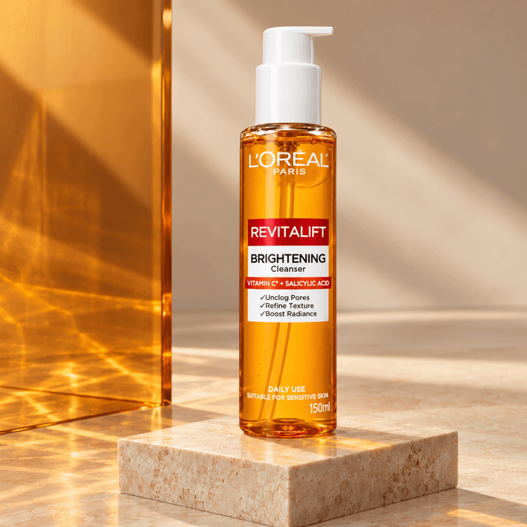 ژل شستشوی ضد لک ، شفاف و روشن کننده پوست لورآل L'Oreal مدل رویتالیفت Revitalift حاوی ویتامین سی و سالسیلیک اسید حجم ۱۵۰ میل